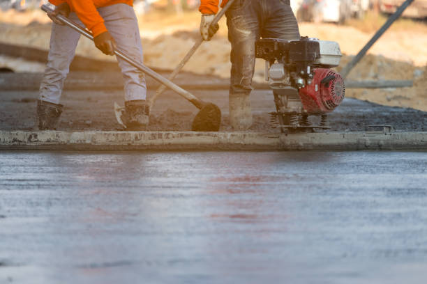 Best Concrete Sidewalk Installation  in Lake Holiday, VA